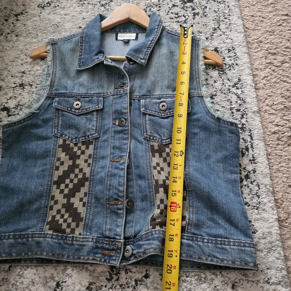 Western Boho Denim Vest Distressed Aztec Pattern Womens L Blue - Picture 4 of 5